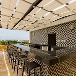 Lovely One Bedroom With Amazing Terrace View